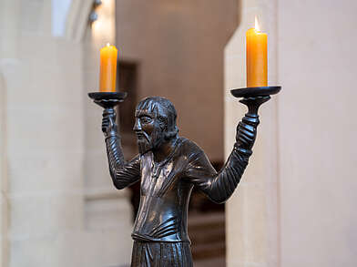 Wolfram-Leuchter, um 1160 Mittelalterliche Bronzeskulptur im Erfurter Dom © Foto M. F. Schmidt