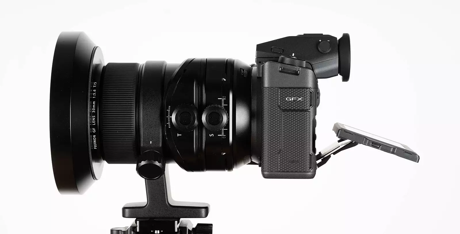 FUJIFILM GFX100 II mit FUJINON GF30mm F5.6 T/S