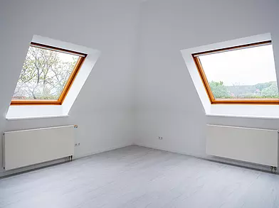 Architekturfotografie in lichtdurchfluteter Mansardenwohnung